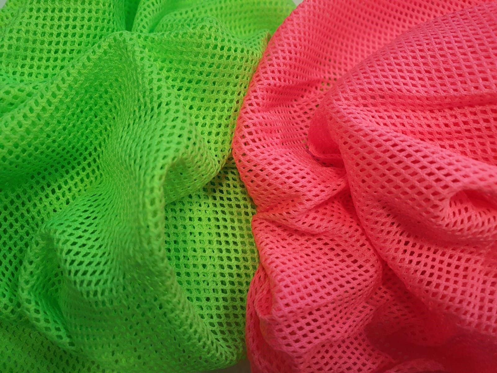 Цвета, которые невозможно не заметить!