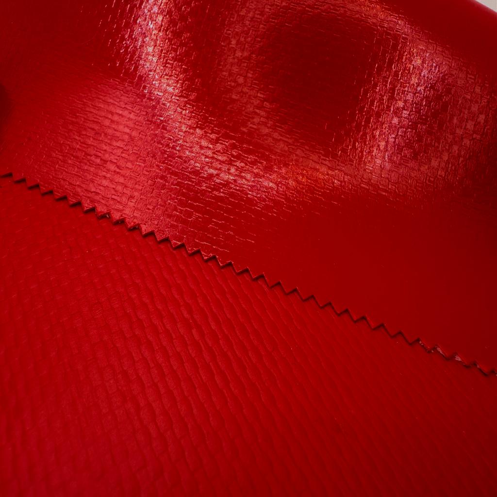 ПВХ ТКАНЬ Polystar-HL 700г/м2 красный RAL 3001 1 ст. лак полугл. -50С 3,2м 42м